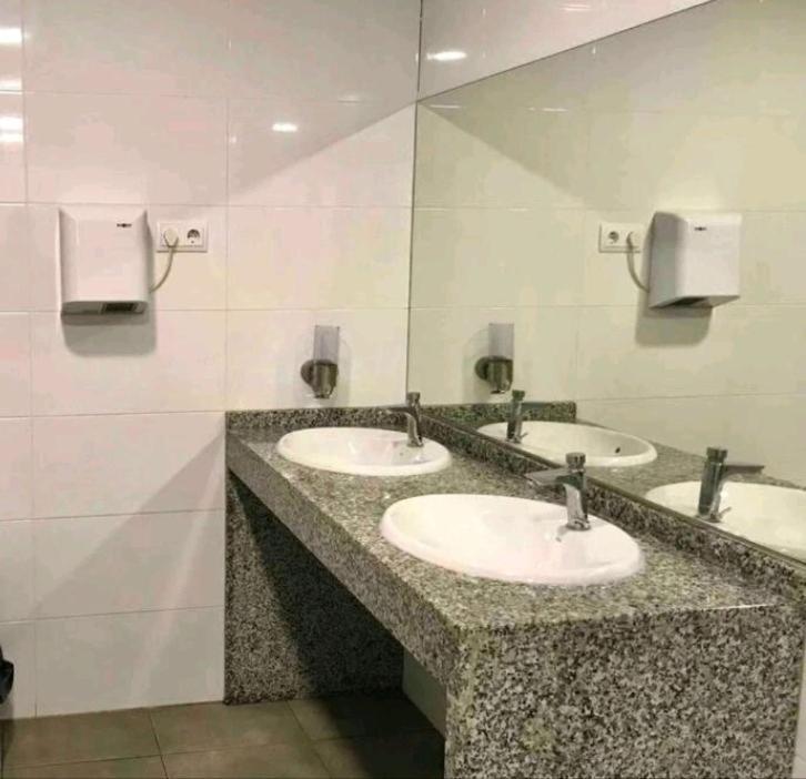 Voyager Ξενοδοχείο Sant Adria de Besos Εξωτερικό φωτογραφία