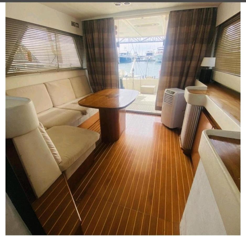 Voyager Ξενοδοχείο Sant Adria de Besos Εξωτερικό φωτογραφία